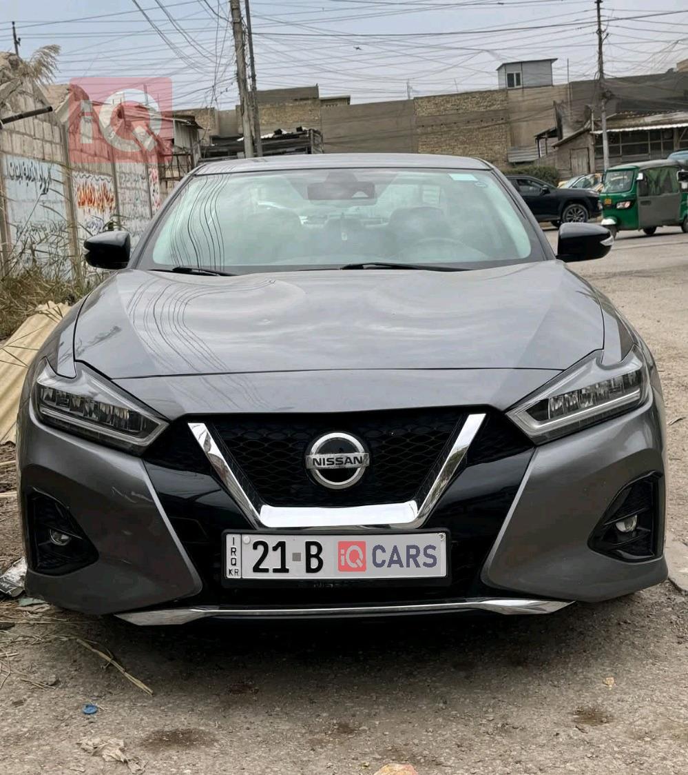 نيسان ماكسيما